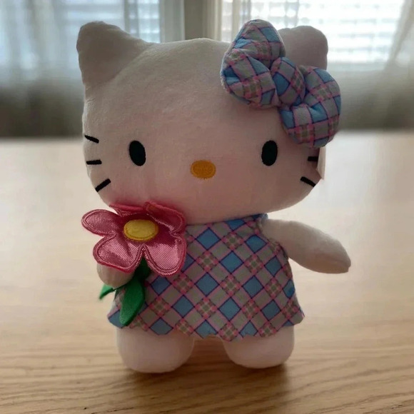 🆕 Hello Kitty Plush 8in🆕 - Picture 2 of 5